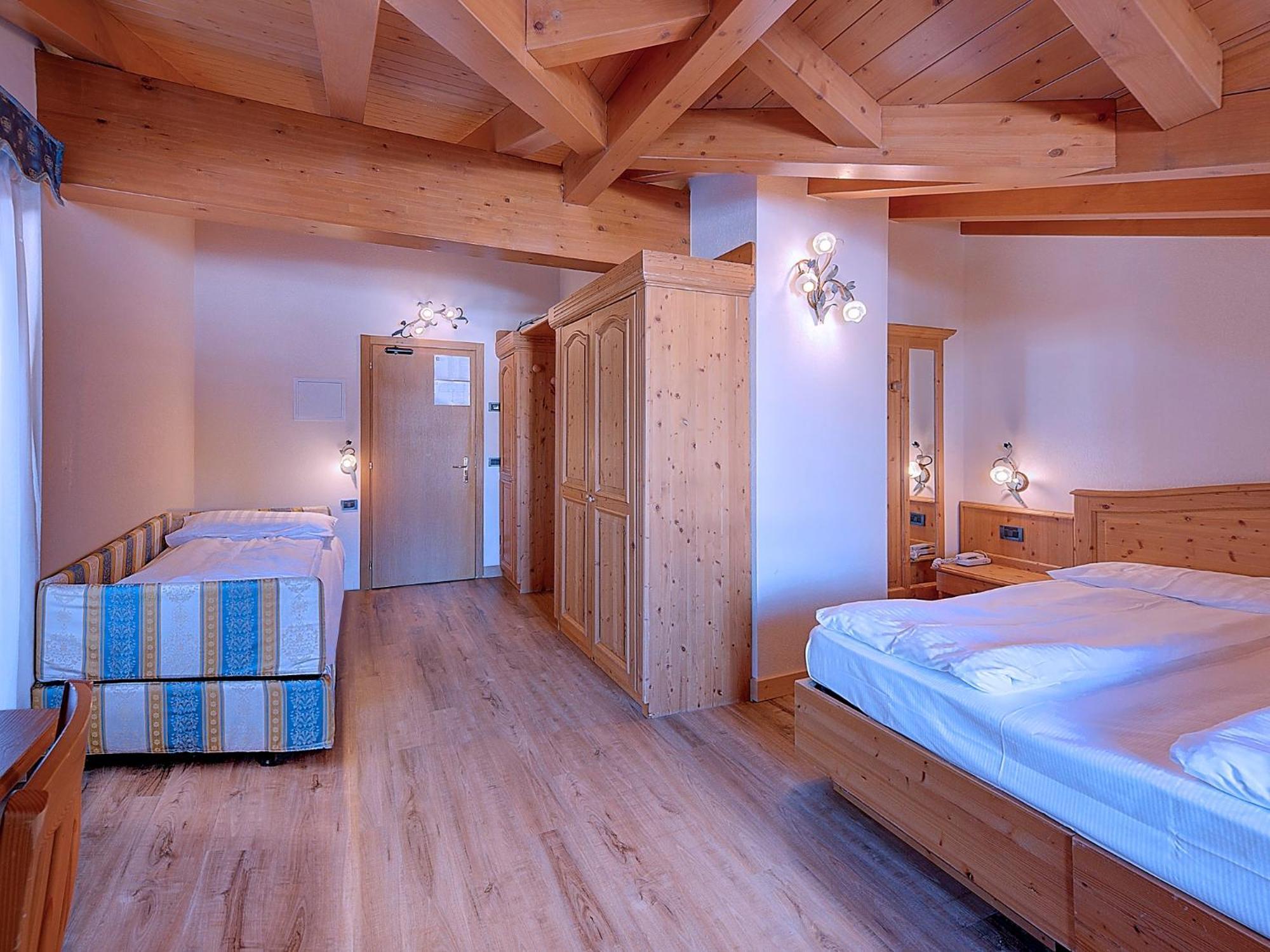 Hotel Madonna Delle Nevi Фольгарида Экстерьер фото