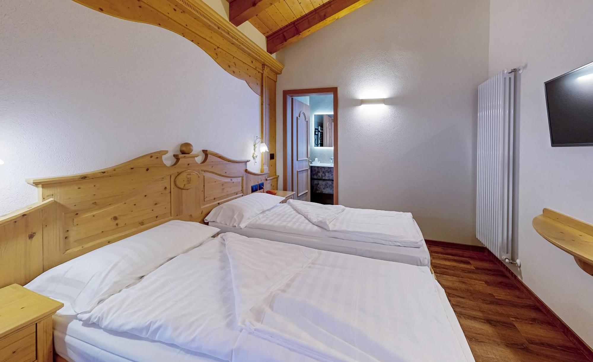 Hotel Madonna Delle Nevi Фольгарида Экстерьер фото