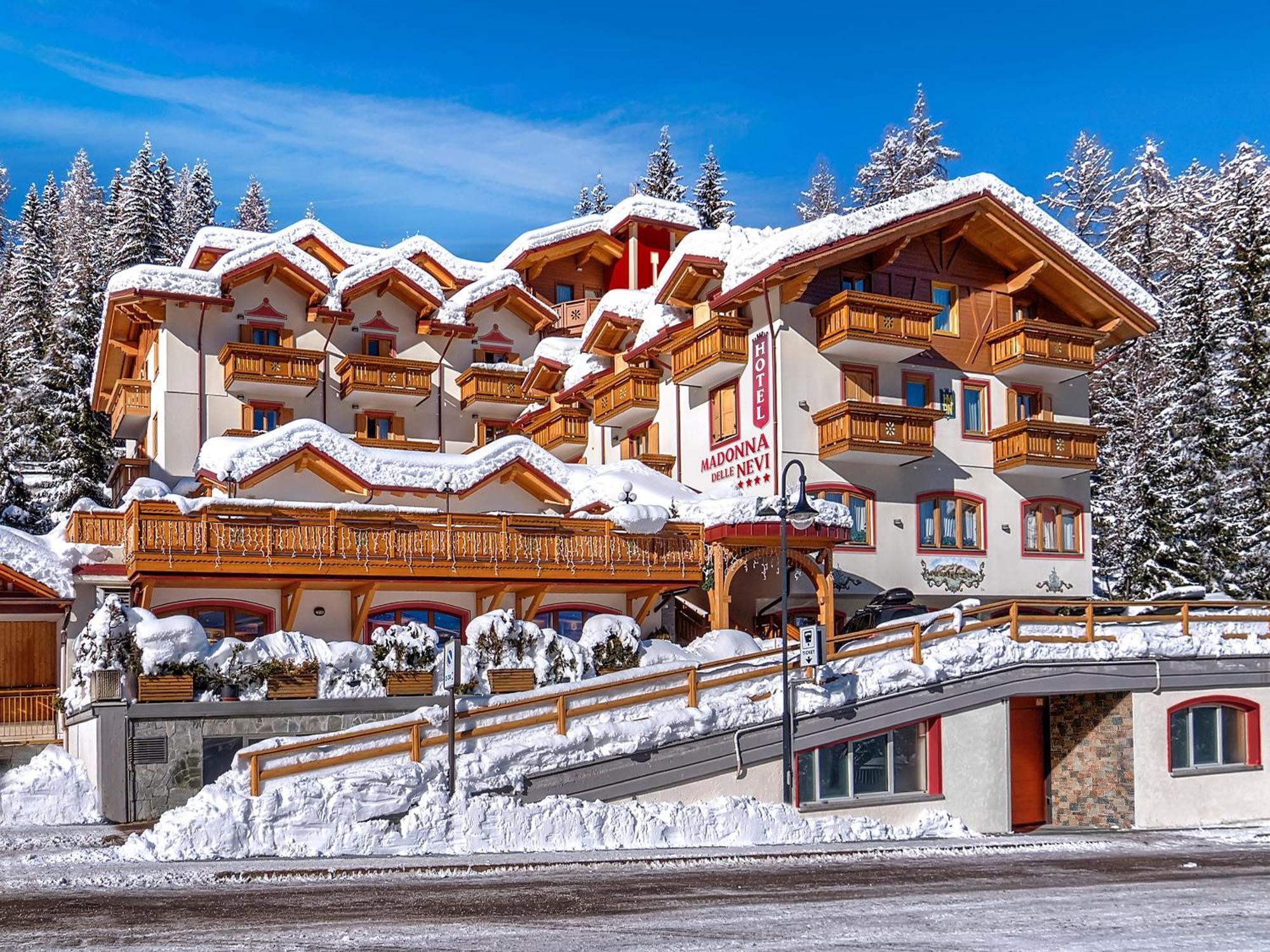 Hotel Madonna Delle Nevi Фольгарида Экстерьер фото