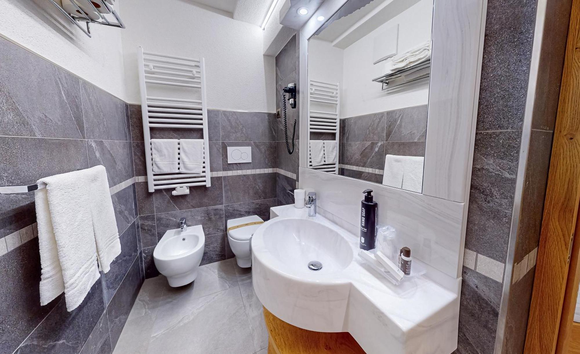 Hotel Madonna Delle Nevi Фольгарида Экстерьер фото